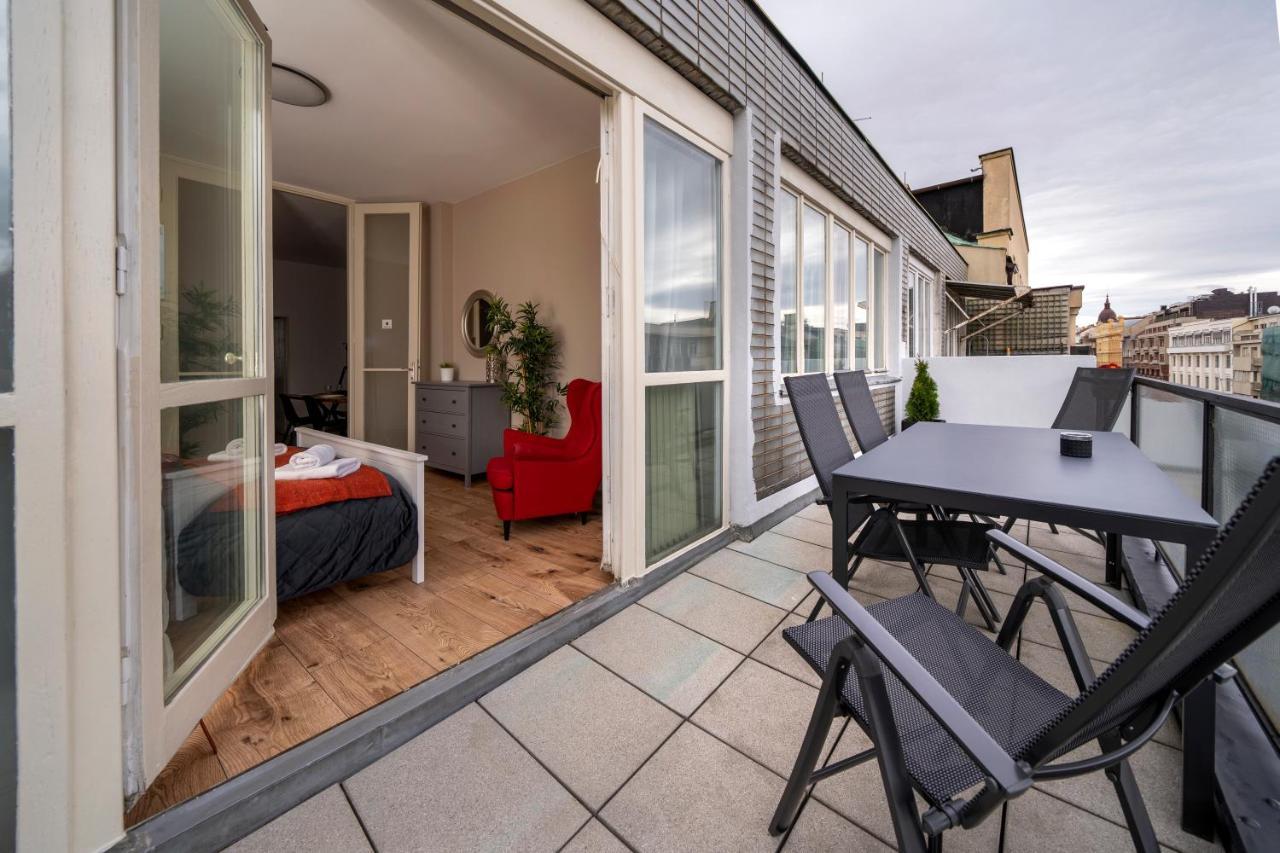 New Town - Apple Apartments Praga Esterno foto