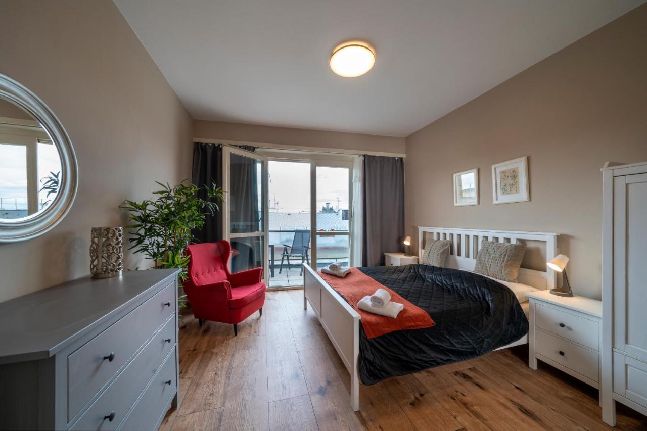 New Town - Apple Apartments Praga Esterno foto