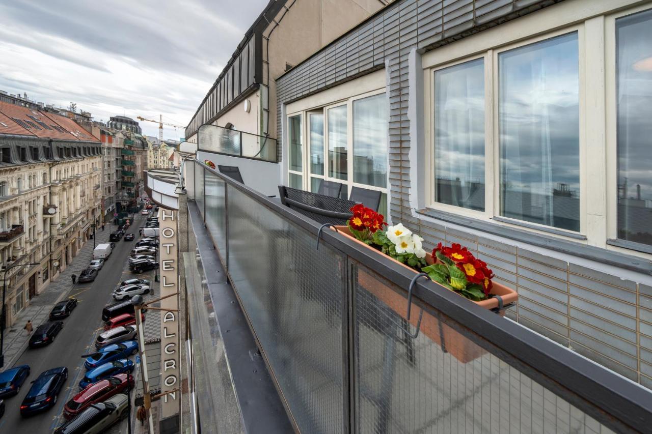 New Town - Apple Apartments Praga Esterno foto