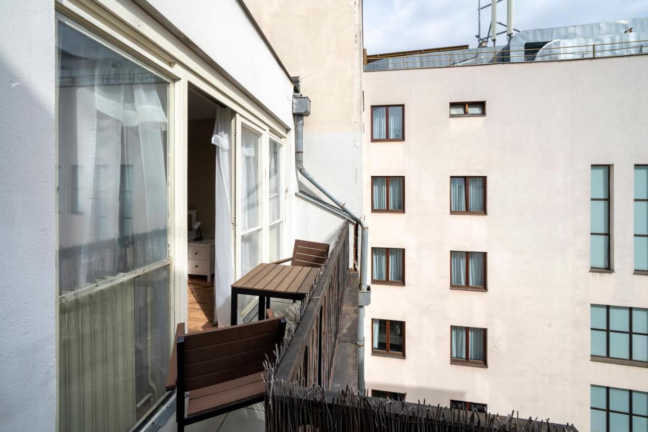 New Town - Apple Apartments Praga Esterno foto