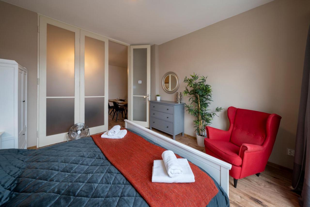 New Town - Apple Apartments Praga Esterno foto