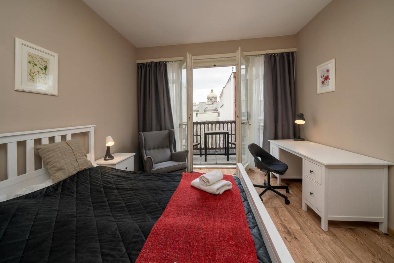 New Town - Apple Apartments Praga Esterno foto